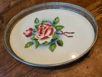 Vintage dienblad met porseleinen inleg - roos, Ophalen of Verzenden, Gebruikt, Rond, Metaal