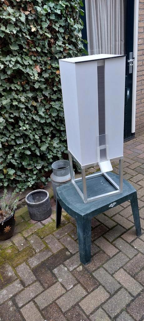 Zgan voersilo 25 kilo, Dieren en Toebehoren, Vogels | Hokken en Kooien, Zo goed als nieuw, Overige typen, Aluminium, Ophalen