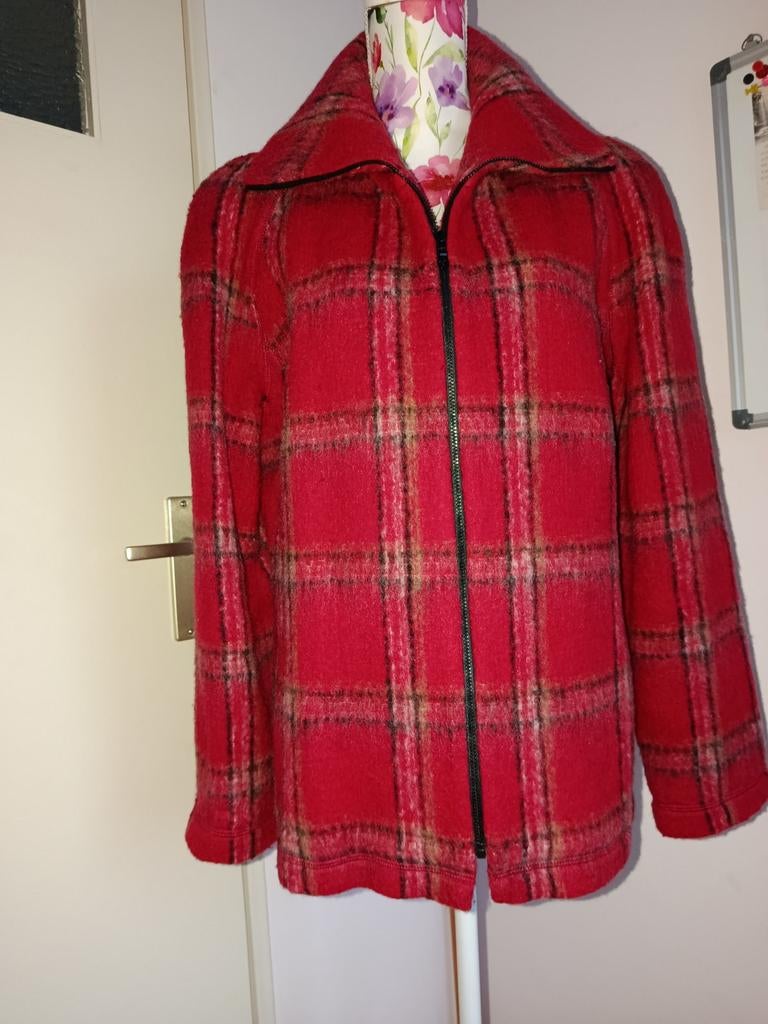 Dames wollen jasje van Miêl- Rood geruit, Ophalen of Verzenden, Gedragen, Maat 42/44 (L), Rood