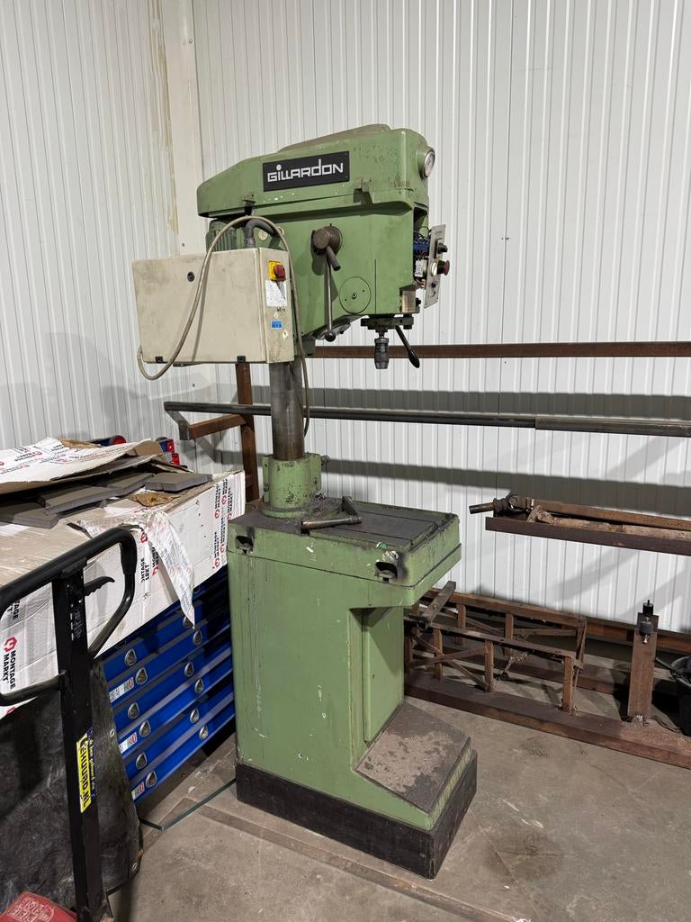 Robuuste Gillardon Kolomboormachine - Type GT 20, Doe-het-zelf en Verbouw, Gereedschap | Boormachines, Ophalen, Gebruikt, 600 watt of meer