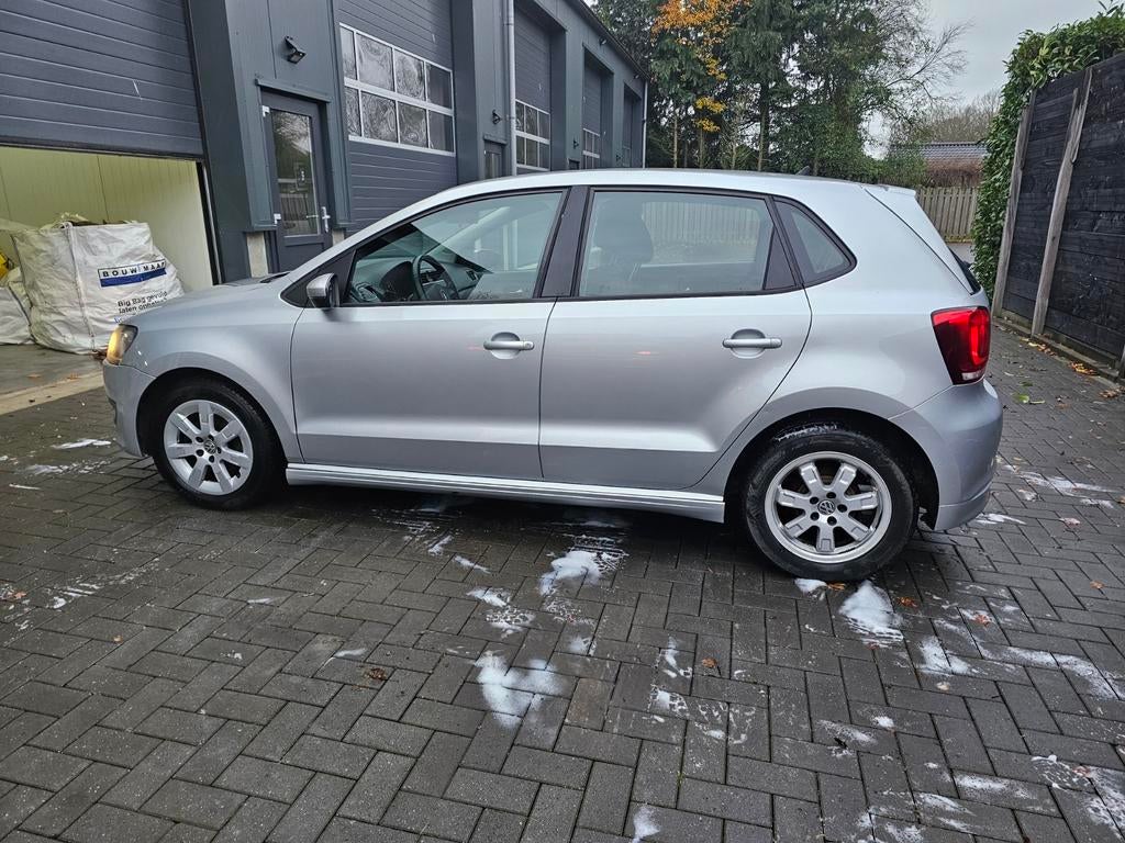 Volkswagen Polo 1.2TDI complete onderhouds historie 2011, Auto's, Voorwielaandrijving, Euro 5, Stof, 74 pk