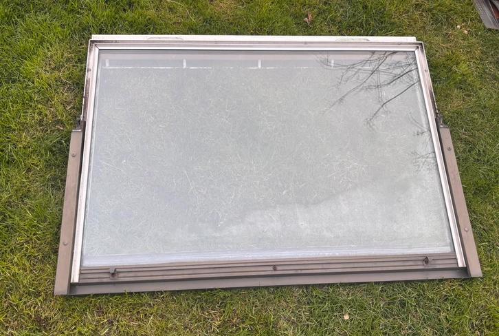 Velux dakraam 134x98cm GGL 804 3000 Hout, Doe-het-zelf en Verbouw, Glas en Ramen, Gebruikt, Dakraam, 80 tot 120 cm, 120 tot 160 cm