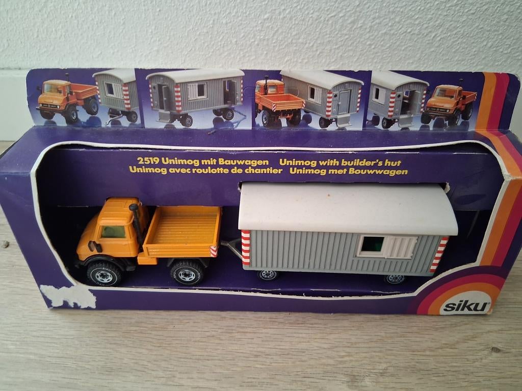 Unimog met bouwkeet nieuw in doos siku, Hobby en Vrije tijd, Modelauto's | 1:50, Ophalen of Verzenden, Nieuw, Bus of Vrachtwagen