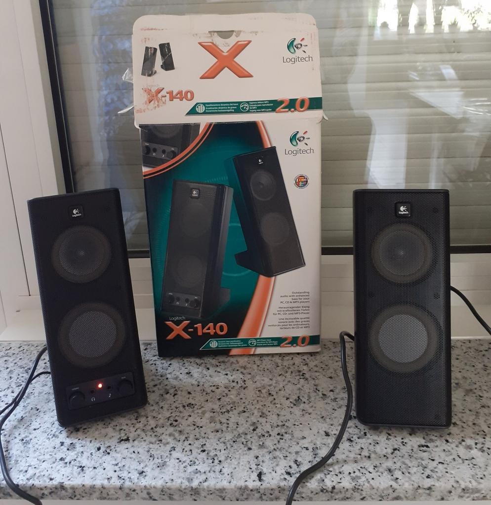 Logitech X-140 2.0 Luidsprekerset - Zo goed als nieuw, Computers en Software, Pc speakers, Ophalen, Zo goed als nieuw, Audiokanaal 2