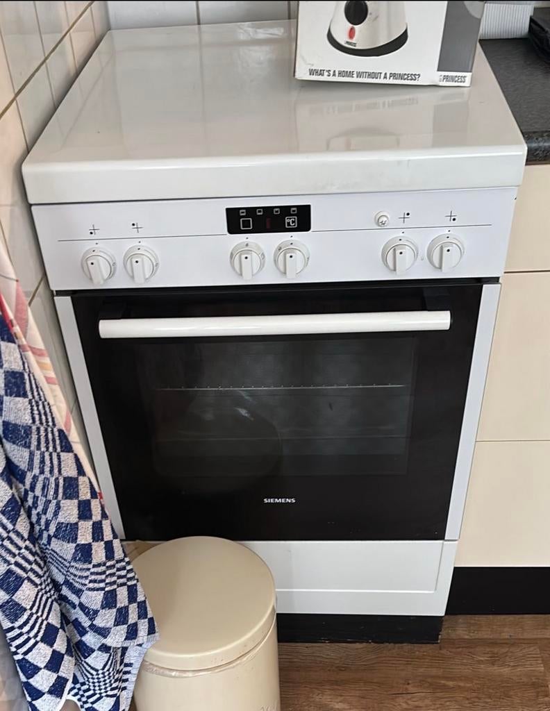 Siemens gasfornuis met oven - Wit, Vrijstaand, Ophalen, Gebruikt, 60 cm of meer, 4 kookzones