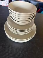 Nieuw Groen Servies - Borden en Kommen Set, Keramiek, Nieuw, Ophalen of Verzenden, Bord(en)