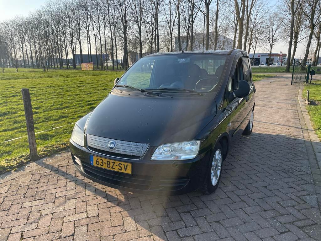 Fiat Multipla 1.9 JTD Airco,Elek Ramen,Cruisecontrol, Auto's, Voorwielaandrijving, Stof, Zwart, Zwart