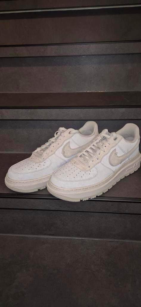 Nike - Air Force 1 - Luxe - Sneakers in wit, Kleding | Heren, Schoenen, Zo goed als nieuw, Sneakers of Gympen, Wit, Ophalen of Verzenden