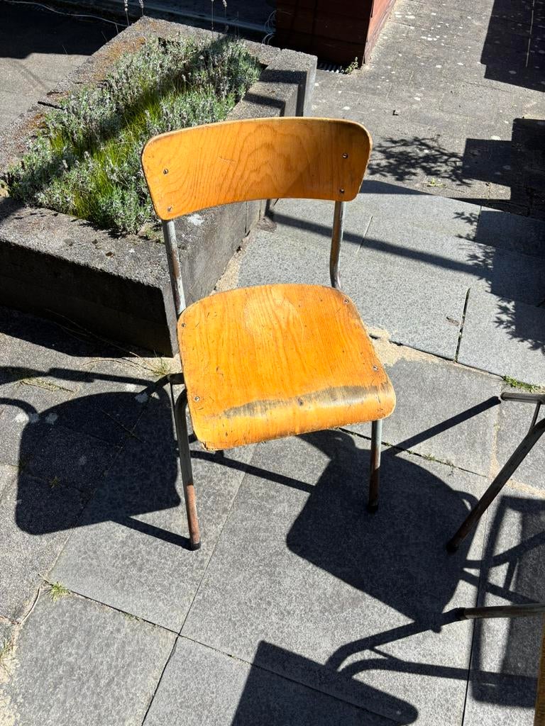 Houten stoelen te koop, Huis en Inrichting, Stoelen, Ophalen, Gebruikt, Bruin, Oude schoolstoelen