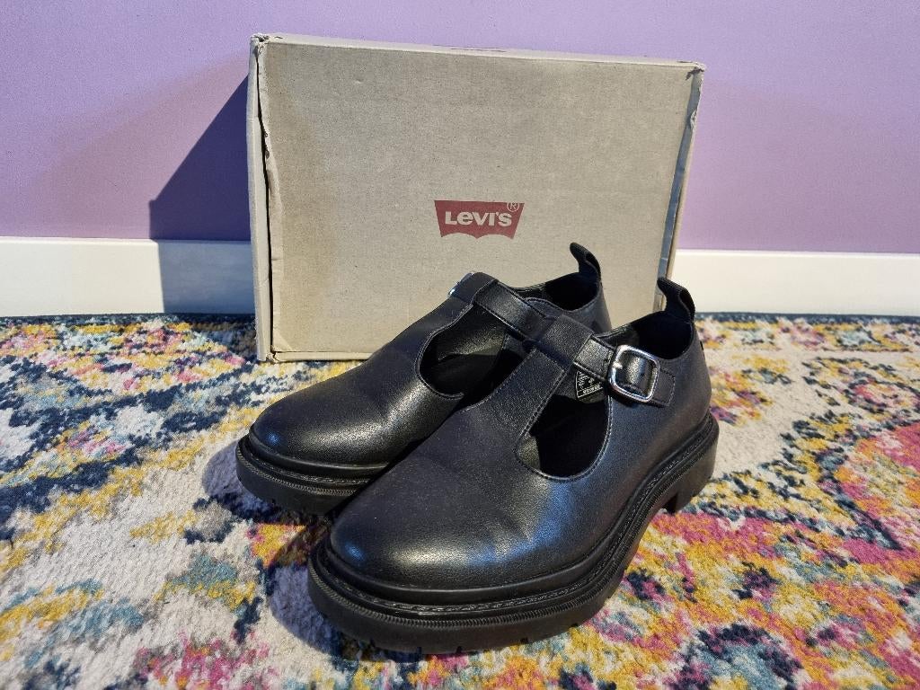 Levi schoenen MAAT 41 [Z.G.A. NIEUW], Zwart, Overige typen, Ophalen of Verzenden, Zo goed als nieuw
