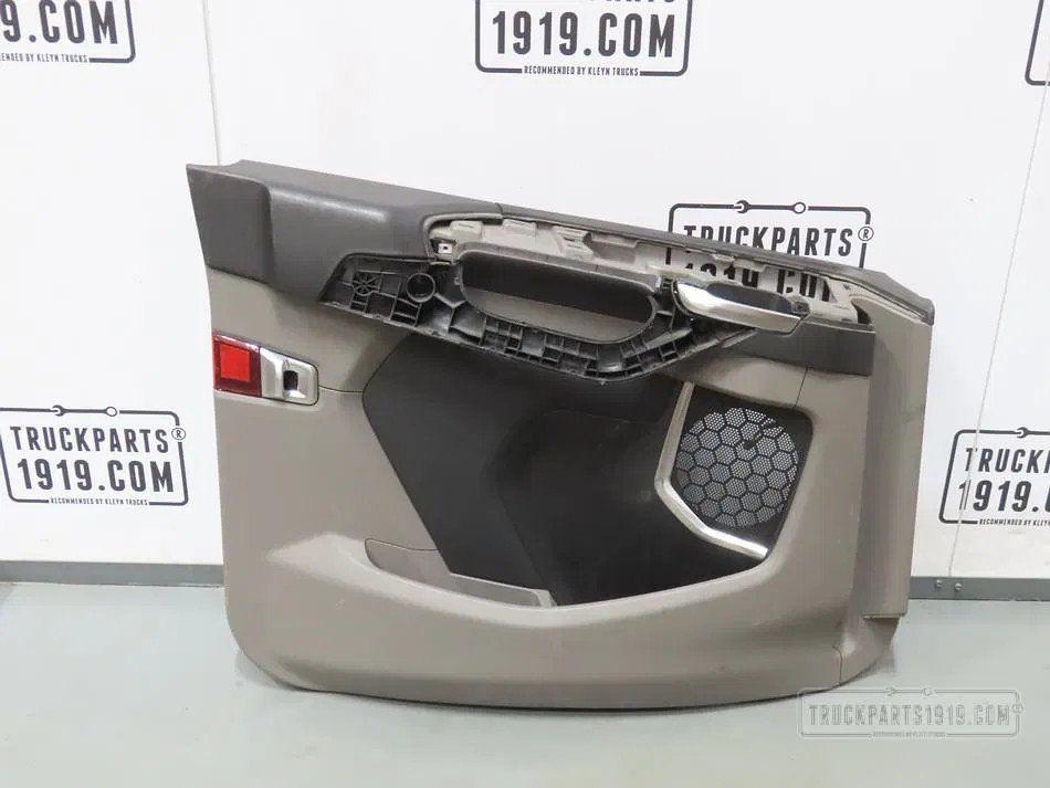 Scania 2935303 Deurpaneel Li. Scania, Ophalen, Gebruikt, Scania, Carrosserie en Plaatwerk