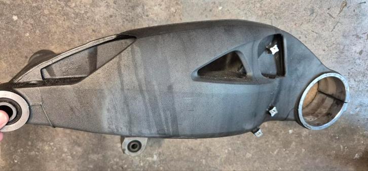 Triumph Speed Triple RS achterbrug, Motoren, Onderdelen | Overige, Ophalen of Verzenden