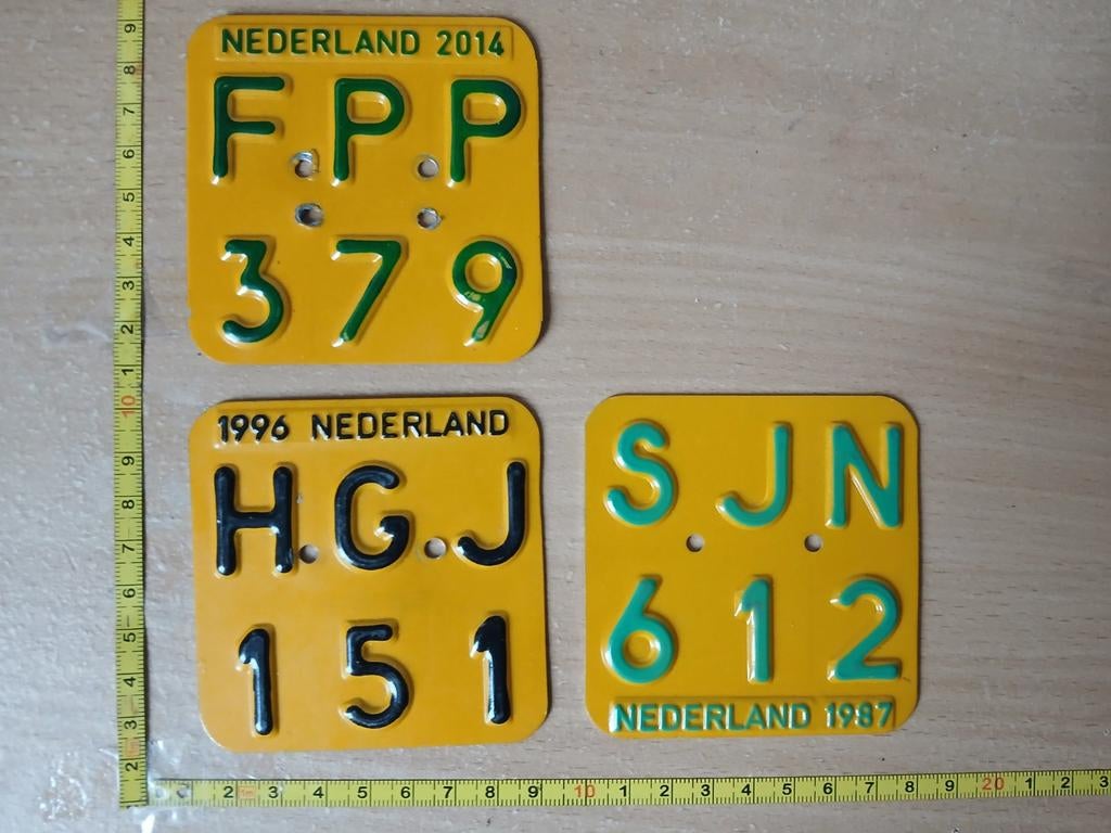 Verzekeringsplaatjes, Ophalen, Zo goed als nieuw