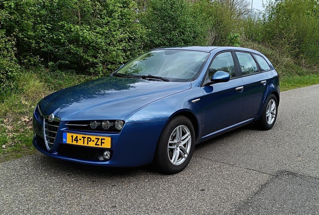 Alfa Romeo 159 SW 2.2 JTS Blu Zaffiro, Auto's, Mercury, Particulier, Grand Marquis, ABS, Airbags, Airconditioning, Android Auto