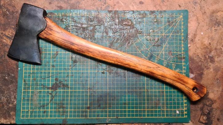 Gransfors Bruk Bijl - Perfecte Staat!, Tuin en Terras, Hand-tuingereedschap, Zo goed als nieuw, Bijl, Verzenden