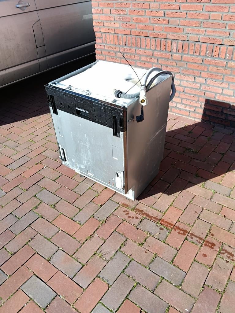 Vaatwasser met foutcode - voor onderdelen of reparatie, Ophalen, 60 cm of meer, Inbouw, Niet werkend