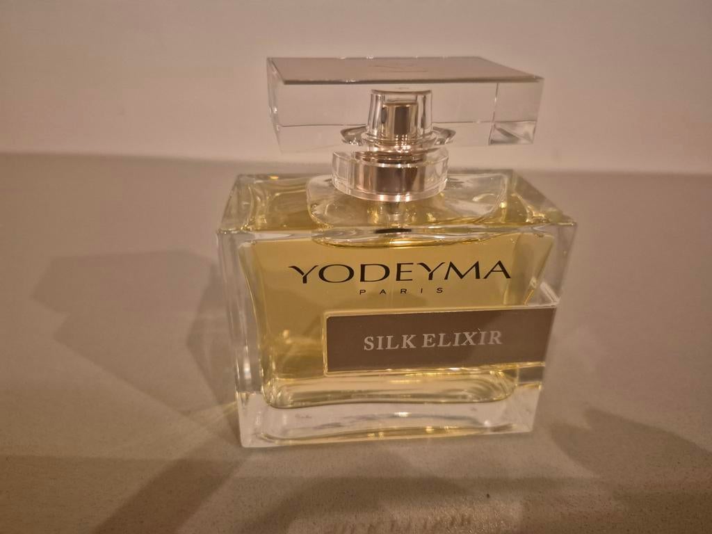 Yodeyma Silk Elixir 100ml - Vergelijkbaar met Oud Satin Mood, Ophalen of Verzenden, Zo goed als nieuw