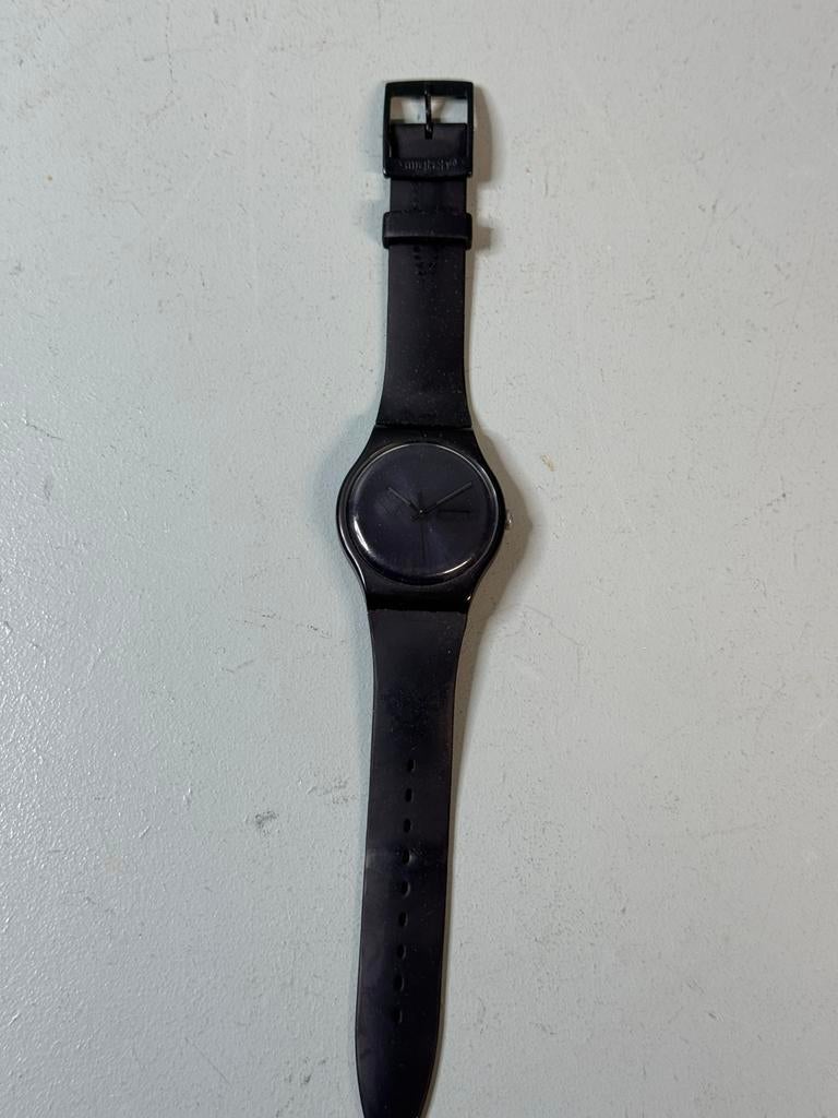 Zwart Swatch horloge - Klassiek en tijdloos design, Kunststof, Gebruikt, Polshorloge, Swatch