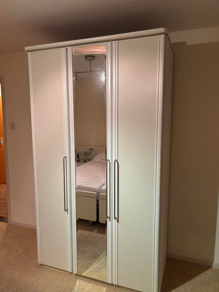 Slaapkamer kast, Ophalen, Gebruikt, 100 tot 150 cm, 150 tot 200 cm