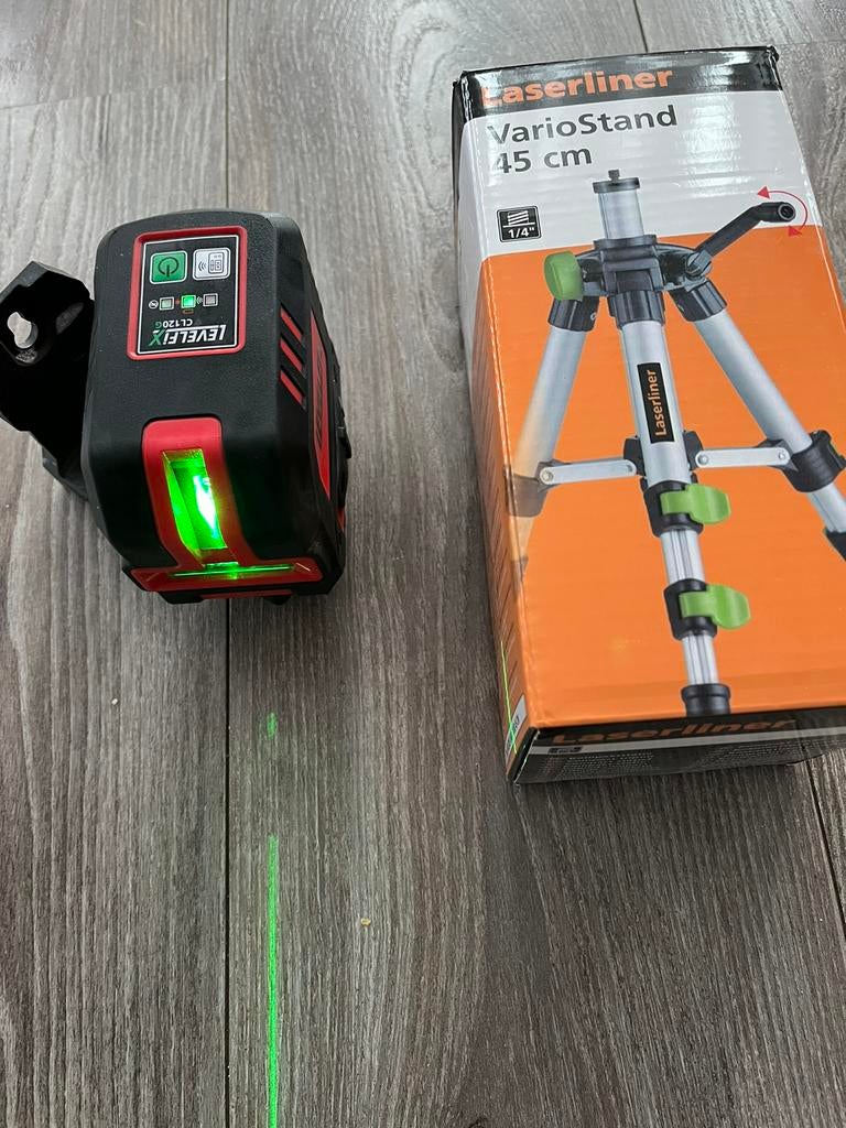 Levelfixe laser met kleine statief ZGN, Ophalen of Verzenden, Zo goed als nieuw, Laser