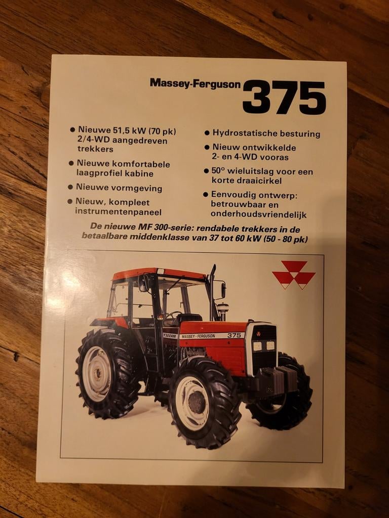 tractor folder Massey Ferguson 375, Boeken, Ophalen of Verzenden, Zo goed als nieuw