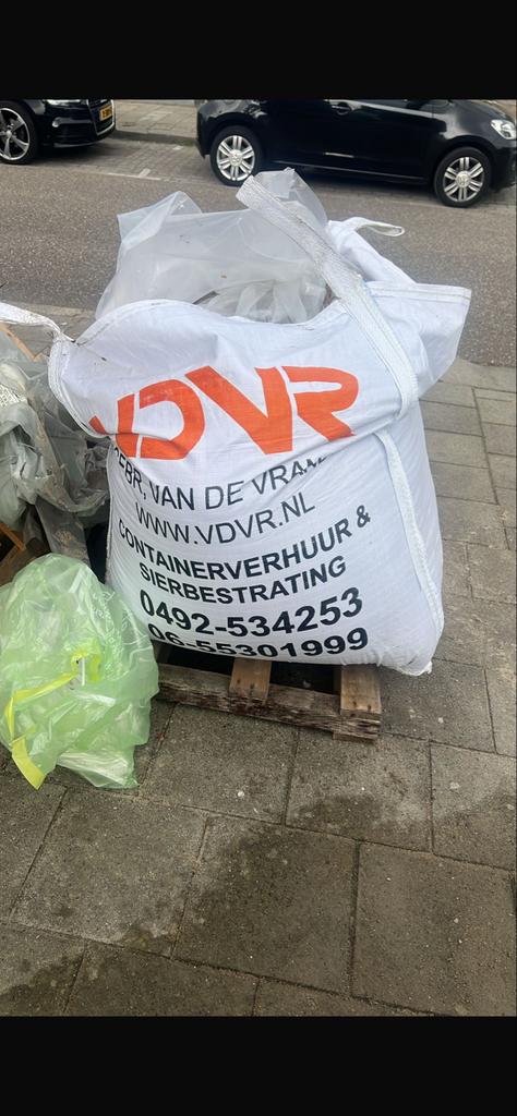 GRATIS ophoogzand/straatzand af te halen, Tuin en Terras, Zand, Ophalen, Gebruikt, Straatzand