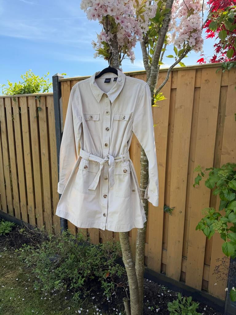 NIK&NIK Jurk/Blousejurk Beige Maat 36 (S)/176, Beige, Ophalen of Verzenden, Zo goed als nieuw, Maat 36 (S)