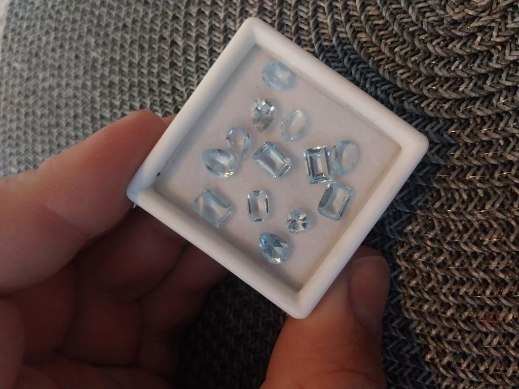 Mix van verschillende sky blue topaas, Ophalen of Verzenden, Zo goed als nieuw