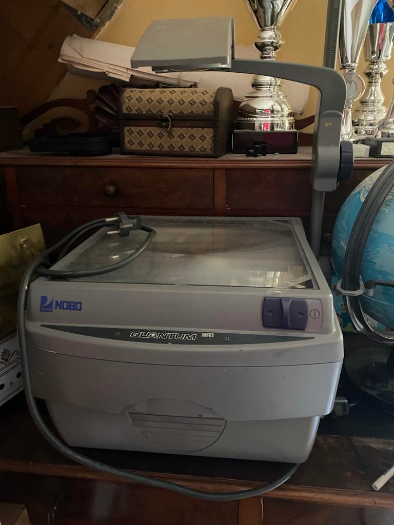 Vintage overhead projector Quantum 2511, Ophalen, Gebruikt, Overige technologieën, Overige resoluties