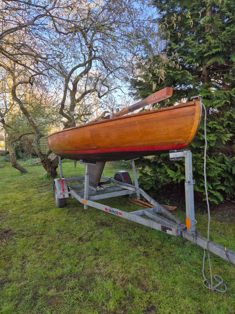 Mahonie houten 16m2, Watersport en Boten, Open zeilboten, Gebruikt, Overige typen, 6 meter of meer, Hout, Buitenboordmotor, Benzine