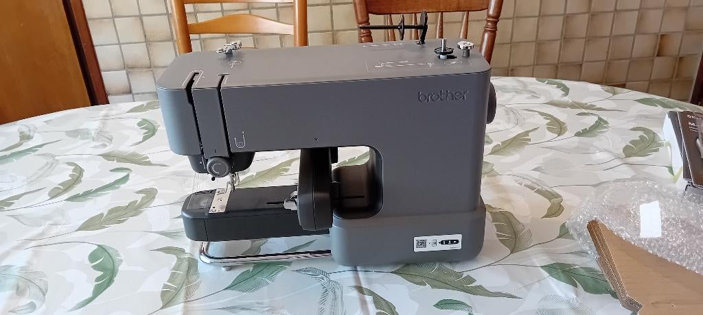 Borduurmachine brother, Hobby en Vrije tijd, Borduren en Borduurmachines, Ophalen, Zo goed als nieuw, Machineborduren, Borduurmachine