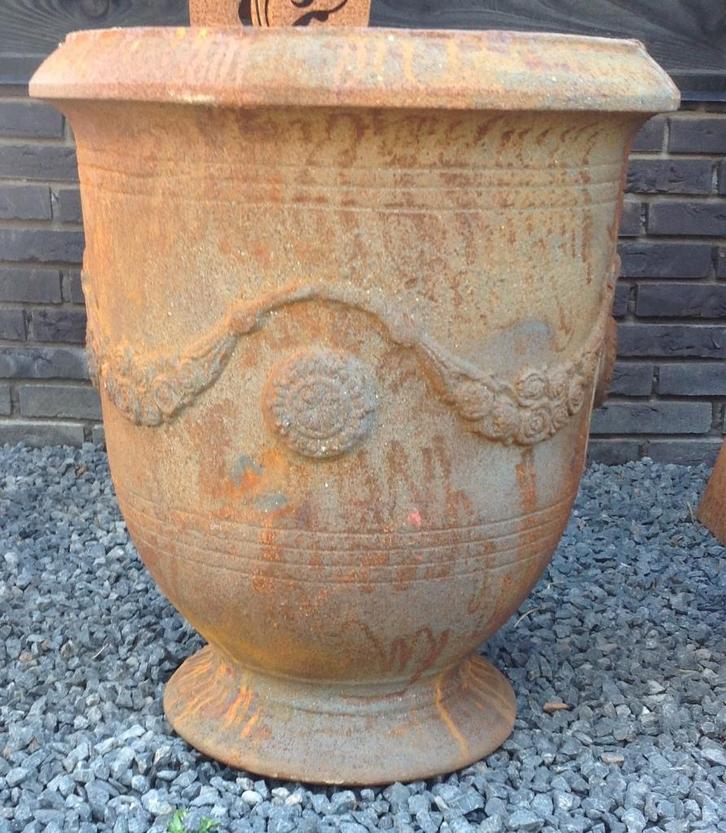 Gietijzeren saint lo anduze pot., Tuin en Terras, Bloembakken en Plantenbakken, Nieuw, Metaal, Balkon, Tuin, Rond, Ophalen