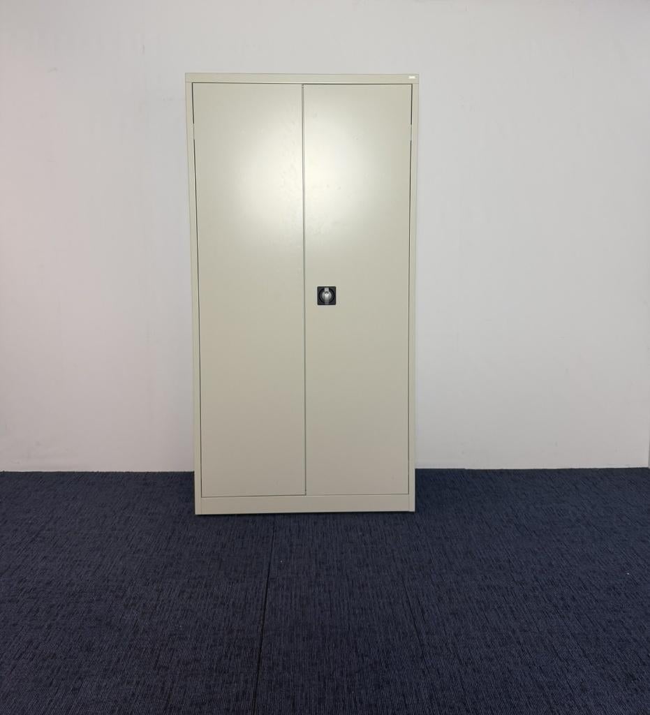 5 x Klapdeurkast Mibra, lichtgrijs, H 196 x B 100 x D 45 cm.