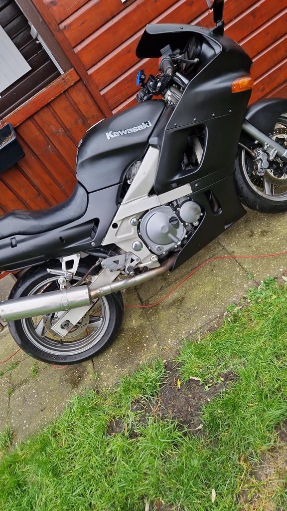 Kawasaki ZXR600 1998 - Motorisch 100%, Nieuwe Remmen & Bande, Motoren, Motoren | Kawasaki, Sportuitlaat, 4 cilinders, Motorrijbewijs A