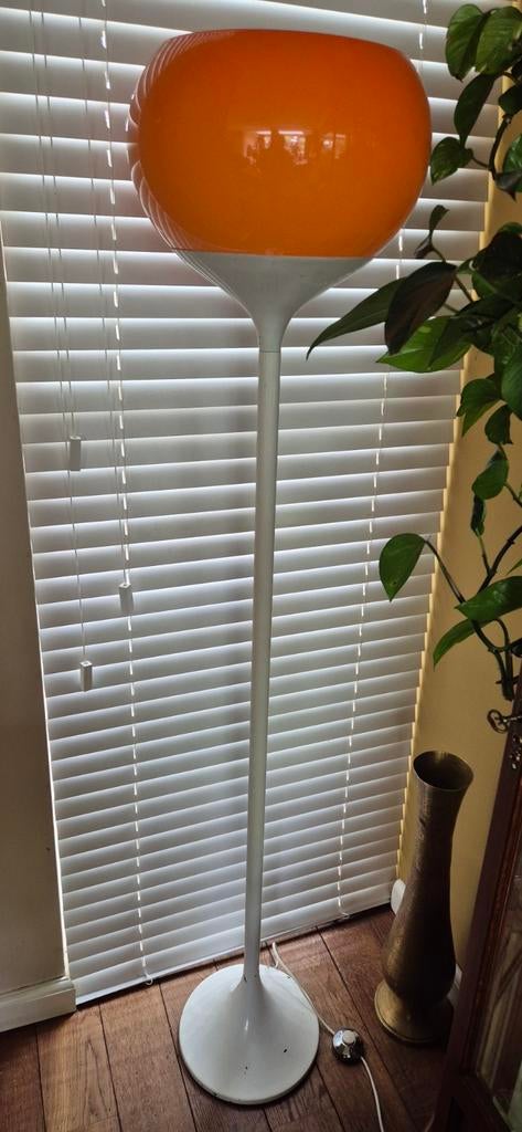 Guzzini Vloerlamp Space Age Mushroom UFO Oranje, Ophalen, Gebruikt, 100 tot 150 cm, Space Age, Vintage, Retro, Jaren '60, Jaren '70