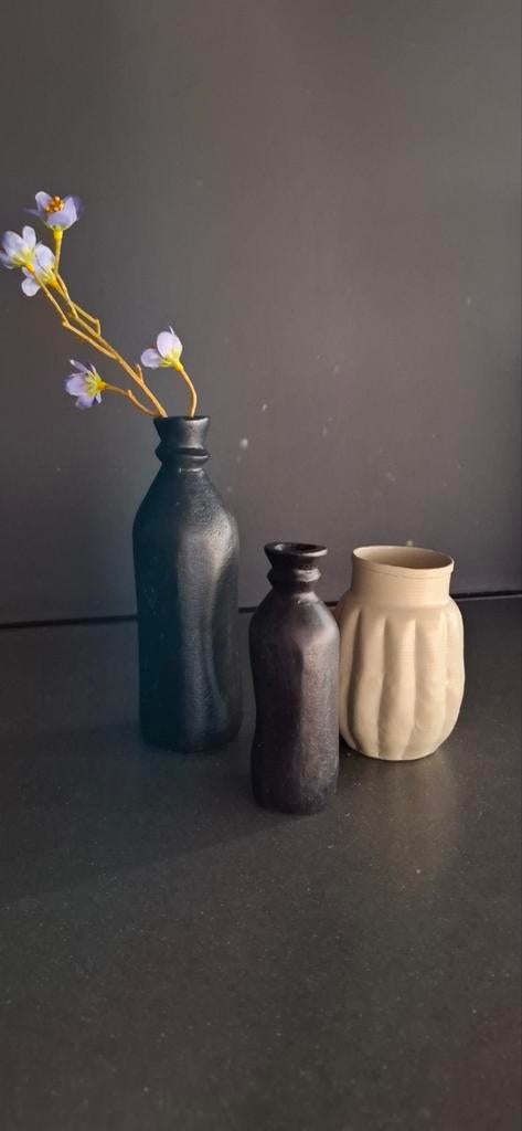 Set van 3 decoratieve vaasjes, Huis en Inrichting, Woonaccessoires | Vazen, Gebruikt, Zwart, Minder dan 50 cm, Aardewerk of Porselein