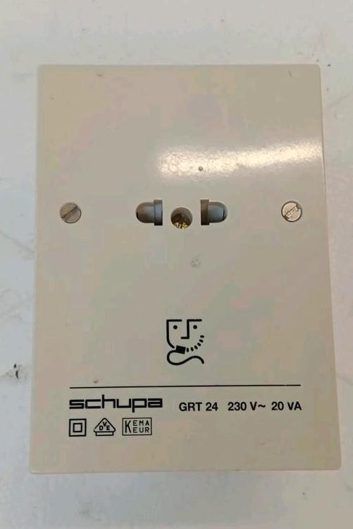 Schupa GRT 24 Scheidingstrafo 230V~ 20VA, Antiek en Kunst, Antiek | Tv's en Audio, Ophalen of Verzenden