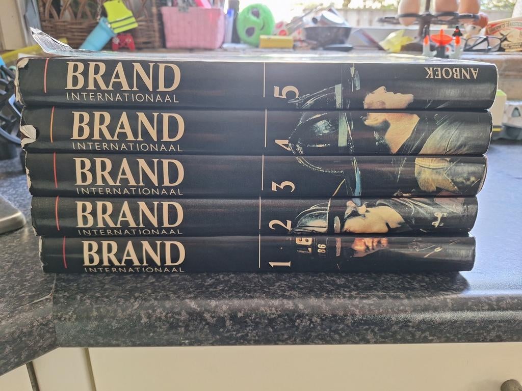Brand Internationaal encyclopedie serie, Boeken, Encyclopedieën, Ophalen of Verzenden, Zo goed als nieuw, Algemeen