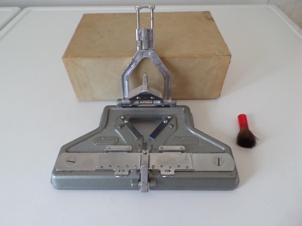 Filmsplicer, CINEA, standaard dubbel 8/ 16mm-(#8856), Verzamelen, Fotografica en Filmapparatuur, Ophalen of Verzenden, 1960 tot 1980