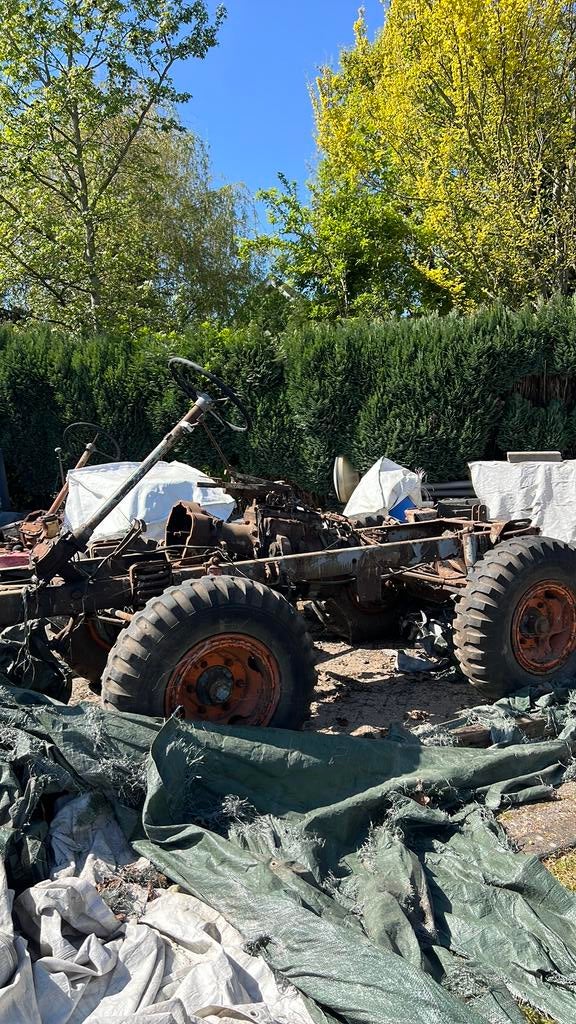 Unimog 411 onderstel op wielen en bak, Ophalen