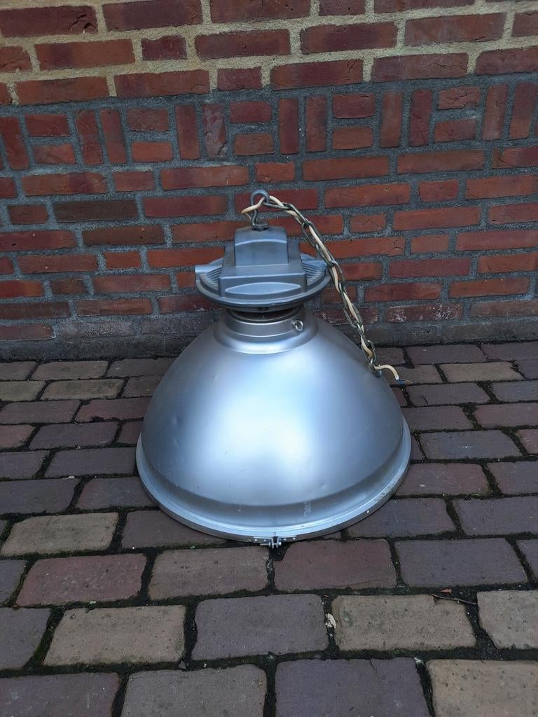 Industriële lamp diameter 58 cm, Huis en Inrichting, Lampen | Hanglampen, Ophalen, Zo goed als nieuw, Minder dan 50 cm