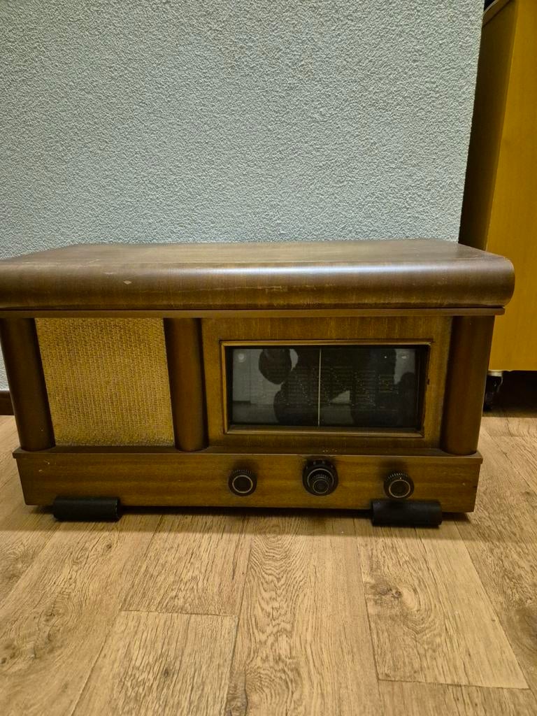 Oude buizenradio, Ophalen