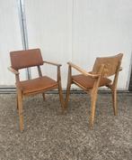 22 stuks houten horeca restaurant design stoelen Satteliet, Ophalen, Bruin, Zo goed als nieuw, Vijf, Zes of meer stoelen