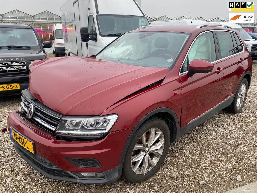 Volkswagen Tiguan 2018 * 1.4 TSI * 123.D KM * VOOR KOP SCHAD, Voorwielaandrijving, 125 pk, Gebruikt, Euro 6
