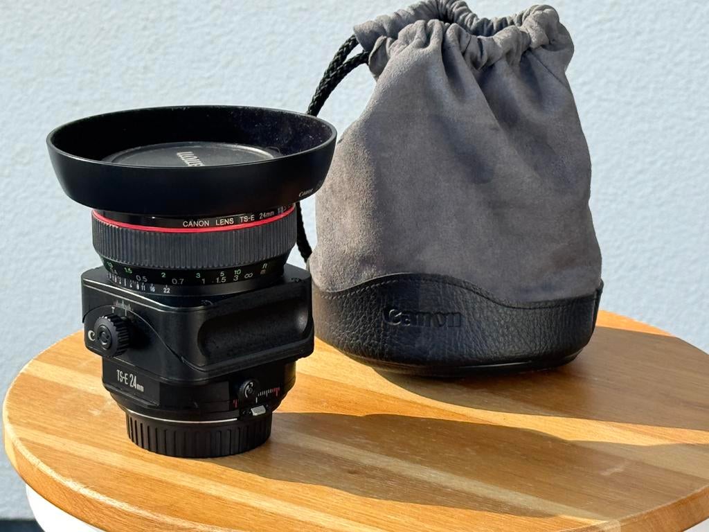 Canon TS E 24mm f3.5 Nooit gebruikt, Ophalen of Verzenden, Zo goed als nieuw, Groothoeklens