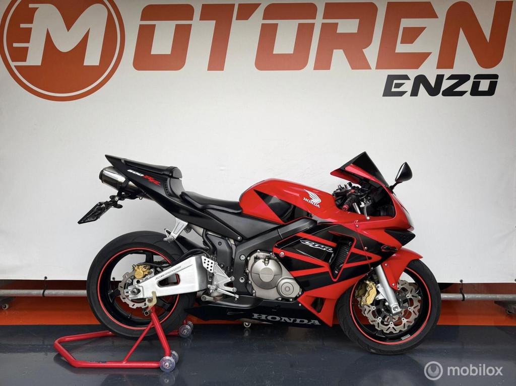 Honda CBR 600RR 17 jr vorige eig 37.000 KM STRAKKE MOTOR, Bedrijf, Sport, Meer dan 35 kW, 599 cc