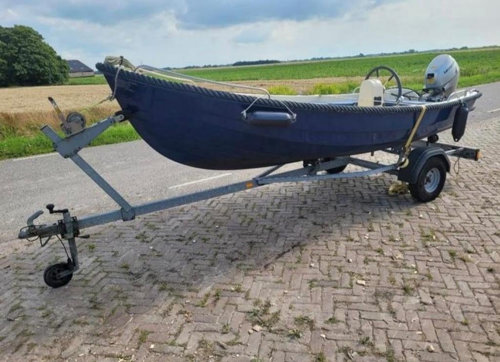 Overnaadse sloep met 8 PK Honda buitenboordmotor, Ophalen of Verzenden