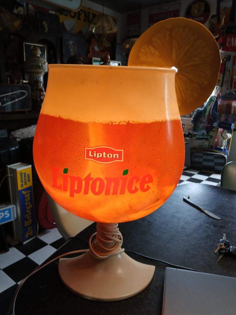 Liptonice lichtbakje, Ophalen, Zo goed als nieuw, Lichtbak of (neon) lamp