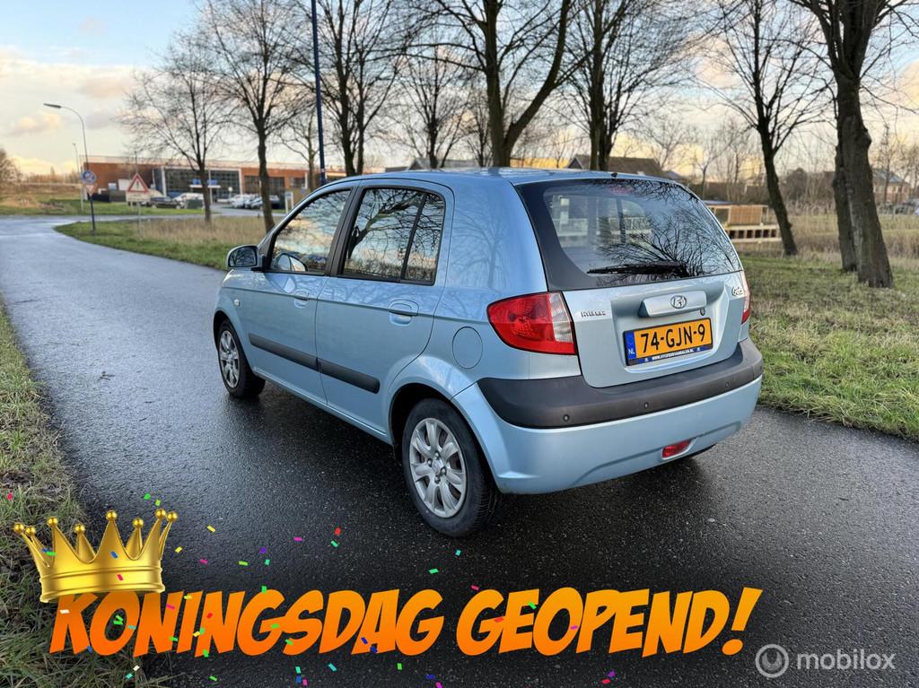 Hyundai Getz 1.4i Active Joy*APK 01/27*PARKEERSENSOR*AIRCO, Auto's, Hyundai, Zwart, 4 cilinders, Blauw, Origineel Nederlands