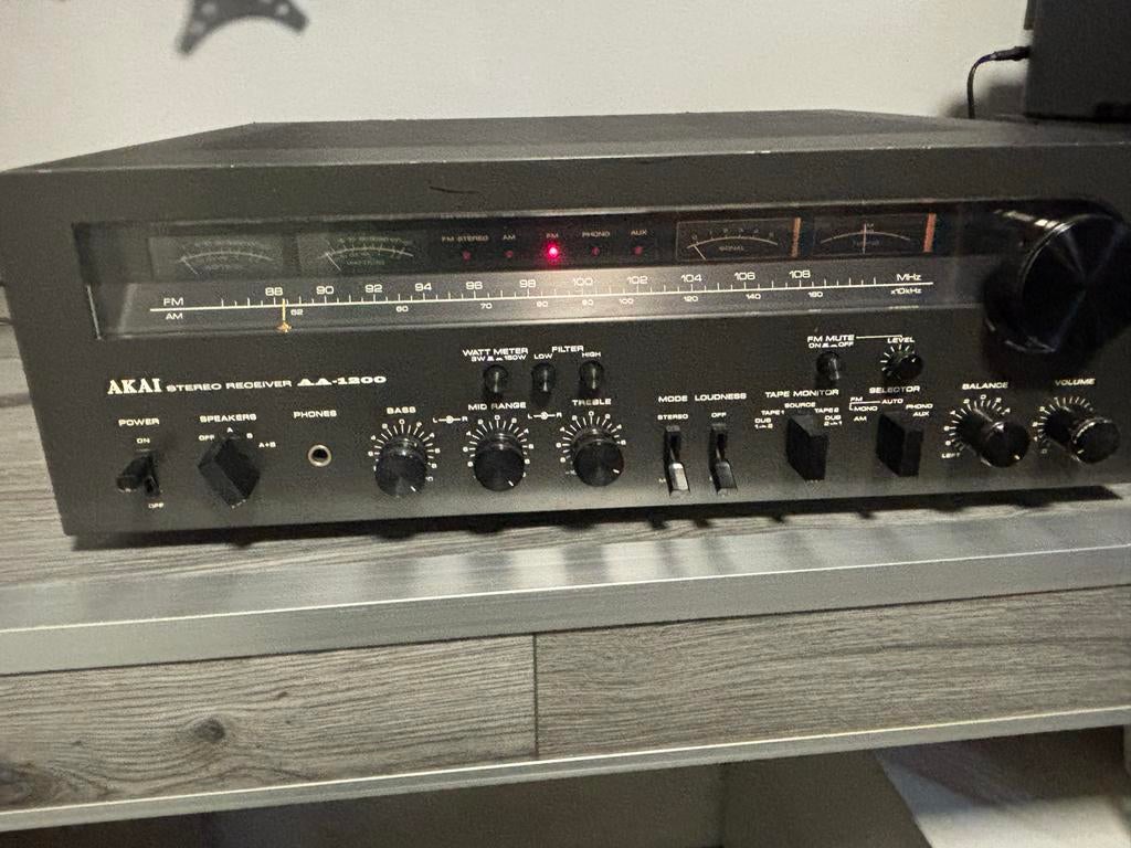 Akai Stereo Receiver AA-1200, Gebruikt, 60 tot 120 watt, Stereo, Ophalen